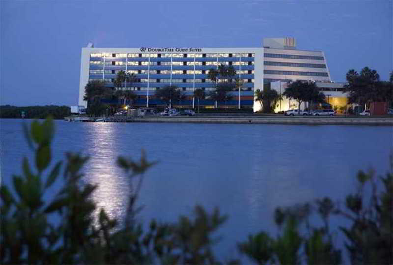 Doubletree By Hilton Tampa Rocky Point Waterfront Hotel Bagian luar foto